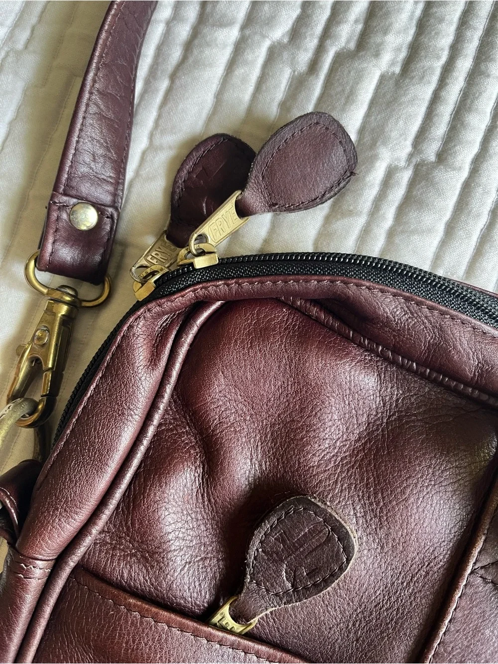 Frye Leather Briefcase Computer Shoulder Bag - Dark Brown